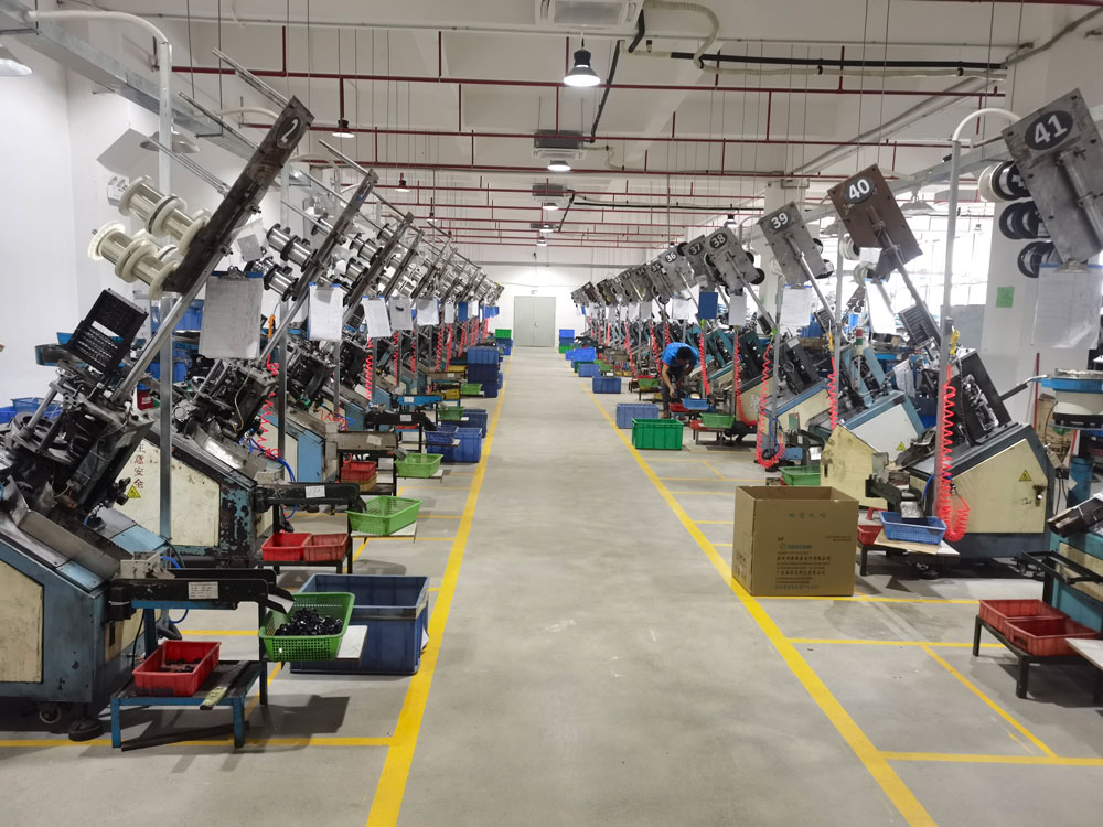 尊龙时凯工厂车间事情情形（广东河源）